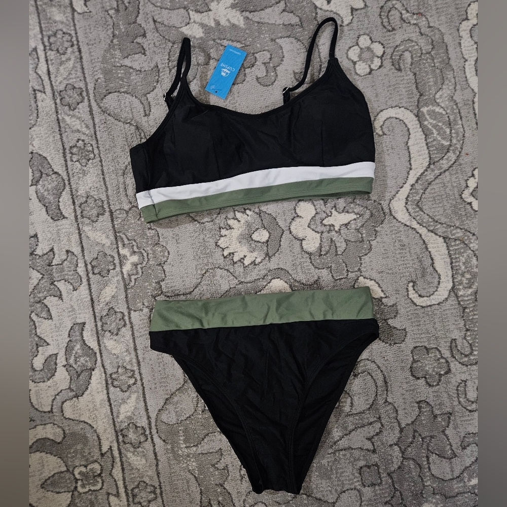 Color Block Bathing Suit - Picture 4 of 4